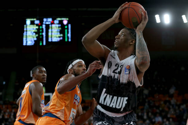 整体表现相 整体表现相