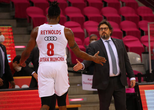 阿诺德在西 阿诺德在西